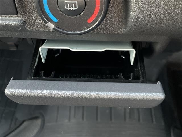 Toyota HIACE VAN 2017 7642332-7