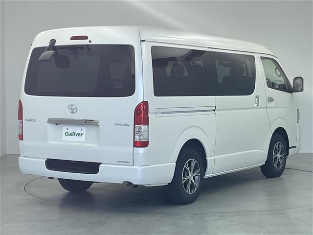 Toyota HIACE VAN 2021 7642372-15