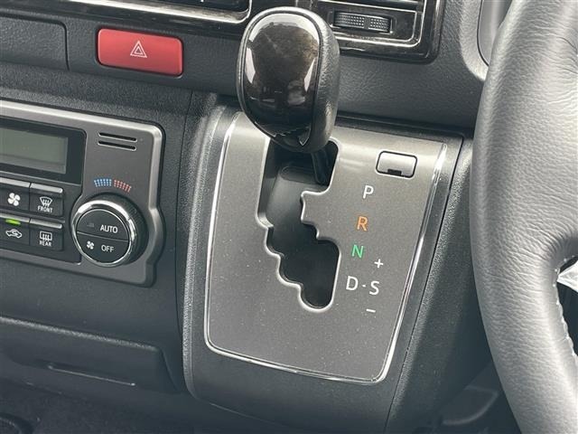 Toyota HIACE VAN 2021 7642372-2