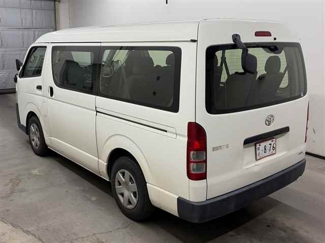 Toyota HIACE WAGON 2016 7644085-1