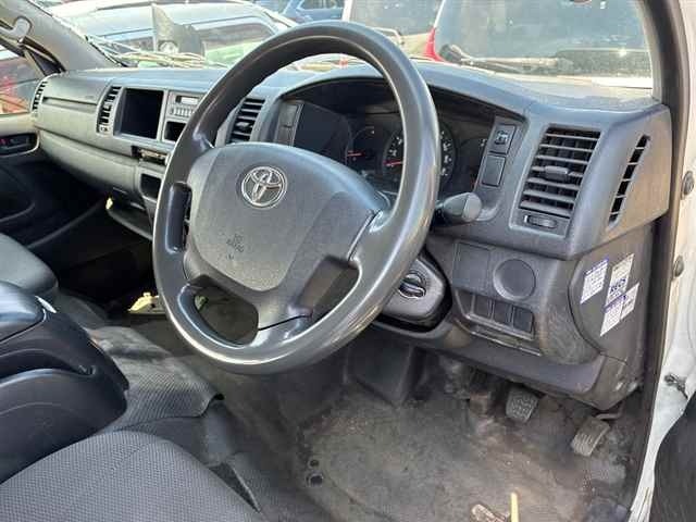 Toyota HIACE WAGON 2016 7644085-3