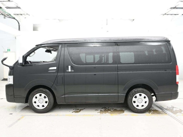 Toyota HIACE WAGON 2026 7644104-4