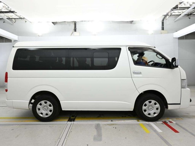 Toyota HIACE WAGON 2020 7644108-3