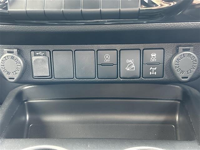 Toyota HILUX 2022 7624215-7