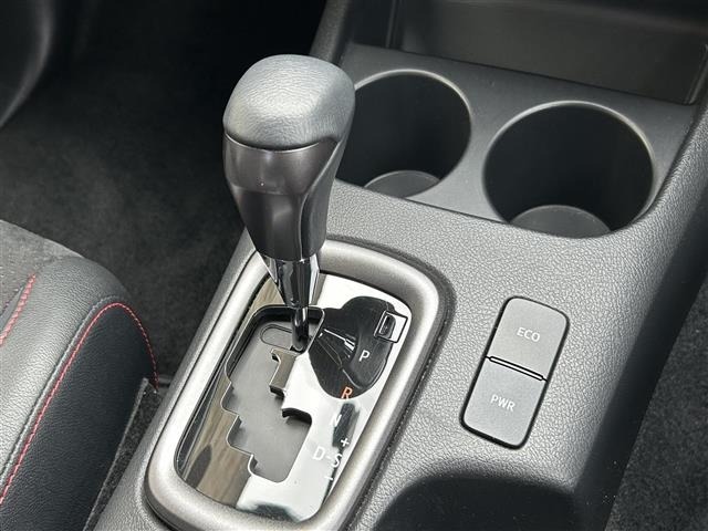 Toyota HILUX 2022 7624215-8