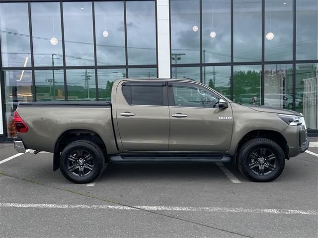 Toyota HILUX 2021 7624218-21