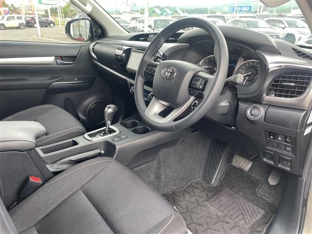Toyota HILUX 2021 7624218-4