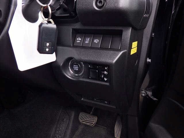 Suzuki JIMNY SIERRA 2020 7637205-6
