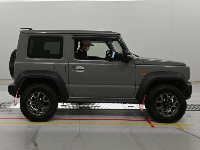 Suzuki JIMNY SIERRA 2024 7637221-3