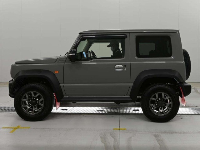 Suzuki JIMNY SIERRA 2024 7637221-4
