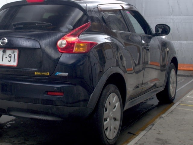 Nissan JUKE 2011 7641440-5