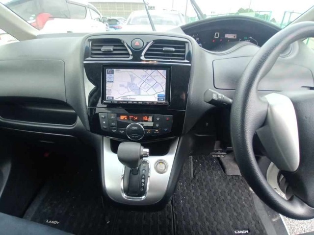 Suzuki LANDY 2015 7637630-11