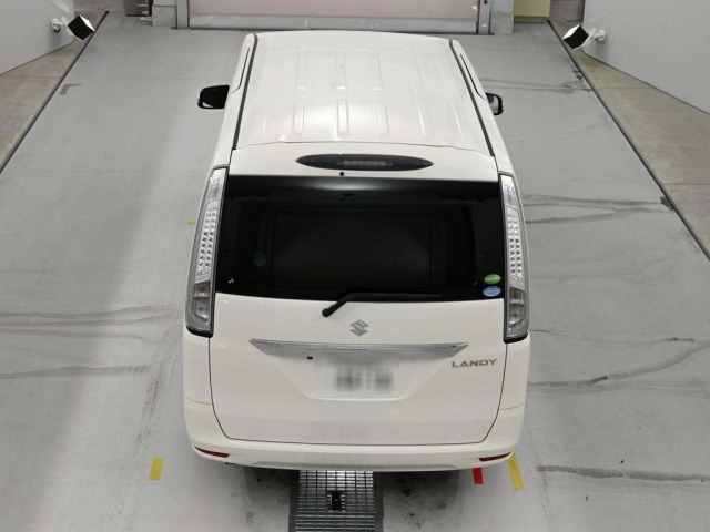 Suzuki LANDY 2015 7637630-8