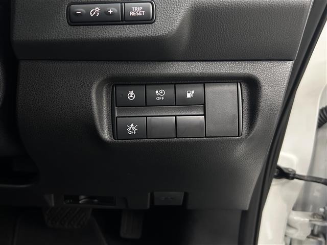Nissan LEAF 2021 7639496-2
