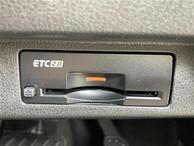 Nissan LEAF 2022 7639512-12
