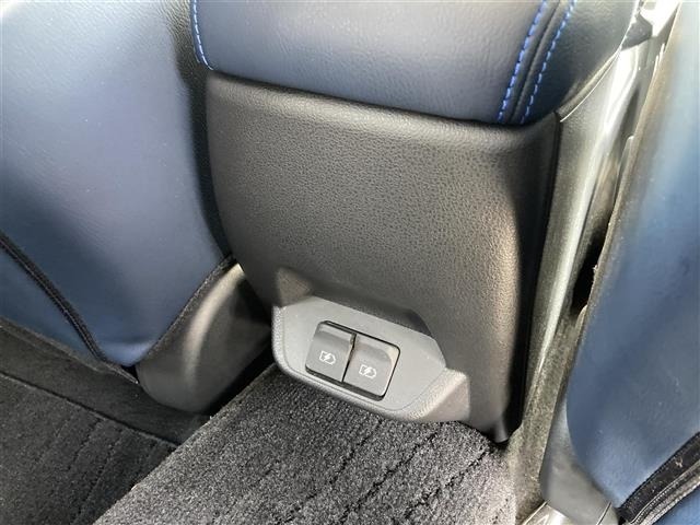 Nissan LEAF 2022 7639512-9