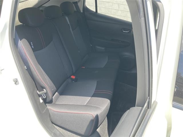 Nissan LEAF 2019 7639513-27