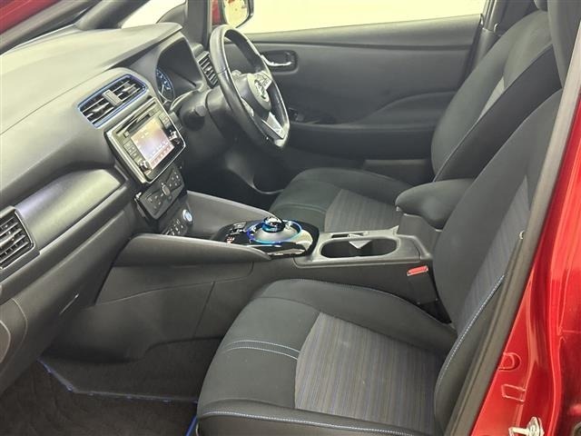 Nissan LEAF 2018 7639518-20