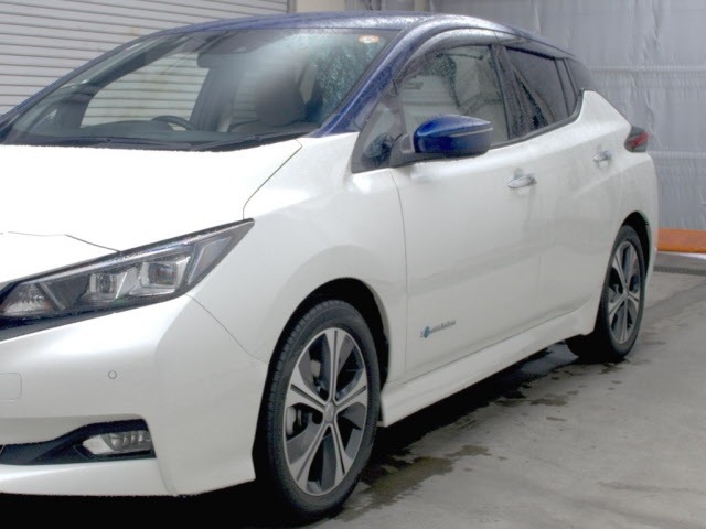 Nissan LEAF 2018 7639540-4