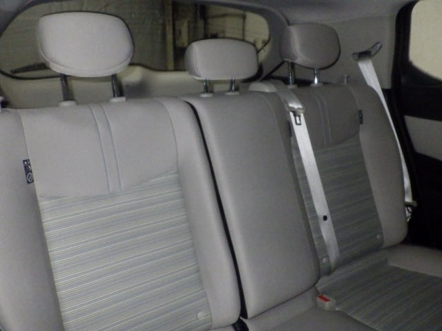 Nissan LEAF 2018 7639540-8