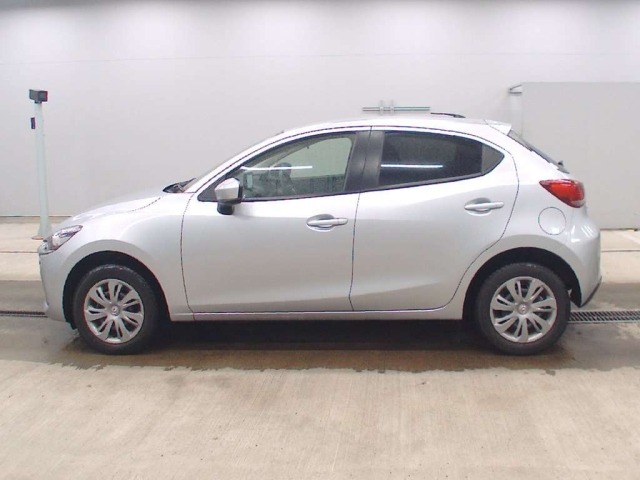 Mazda MAZDA2 2023 7633292-4