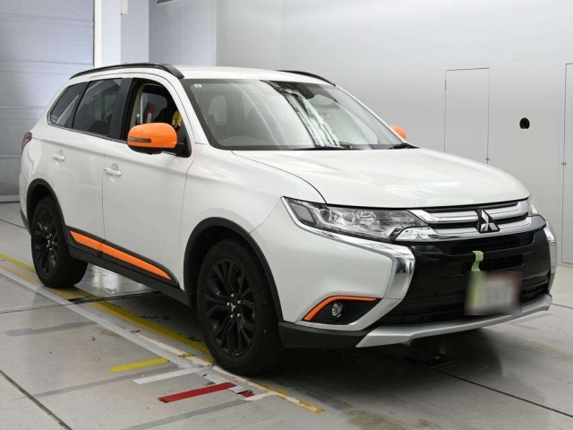 Mitsubishi OUTLANDER 2019 7640870-5