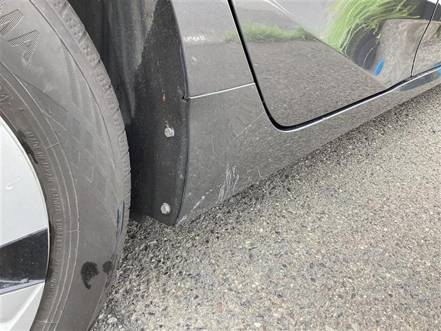 Toyota PRIUS 2017 7637064-10
