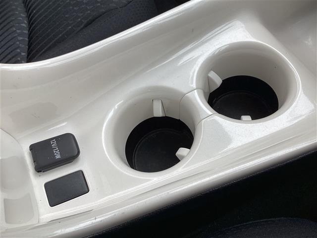 Toyota PRIUS 2017 7637064-17