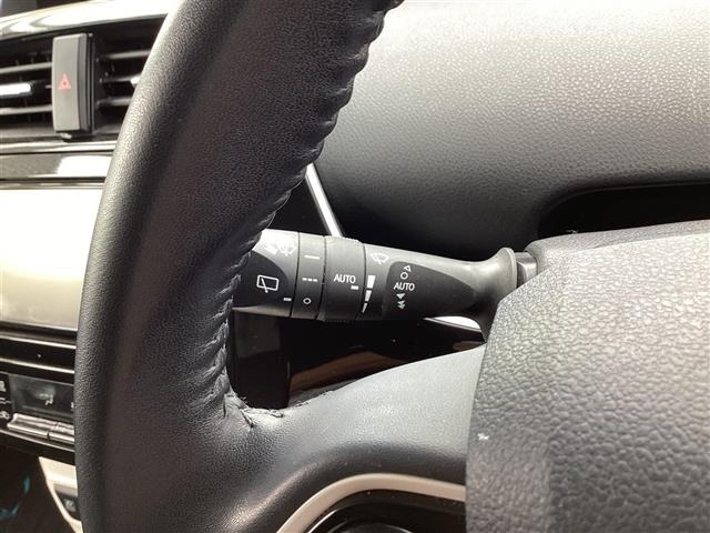 Toyota PRIUS 2017 7637064-23