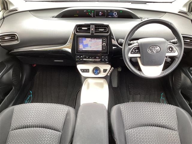 Toyota PRIUS 2017 7637064-30