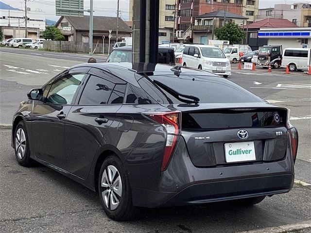 Toyota PRIUS 2017 7637064-31