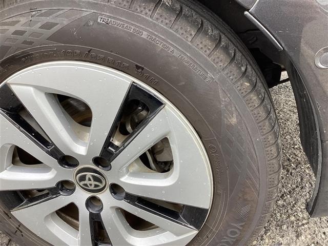 Toyota PRIUS 2017 7637064-7