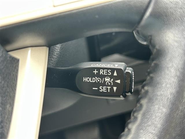Toyota PRIUS 2016 7637359-9