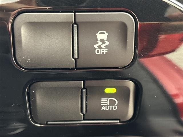 Toyota PRIUS 2020 7637360-11