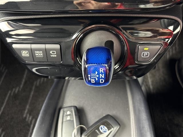 Toyota PRIUS 2020 7637360-9