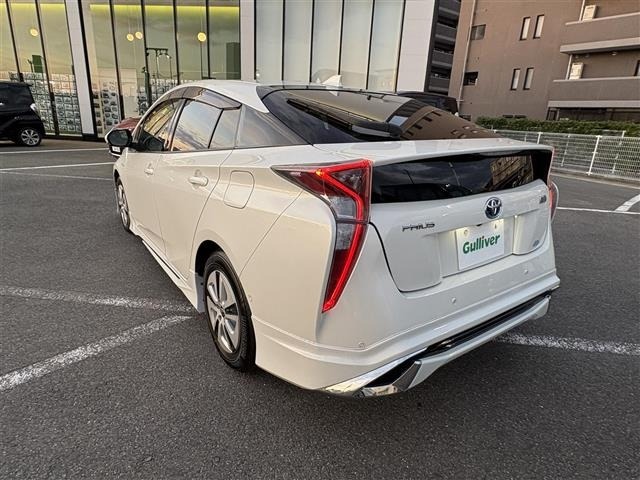 Toyota PRIUS 2016 7637375-13