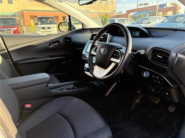 Toyota PRIUS 2016 7637375-9