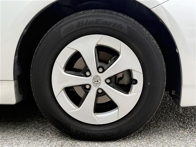 Toyota PRIUS 2015 7637382-12