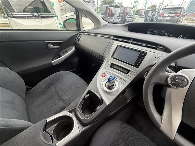 Toyota PRIUS 2015 7637382-19