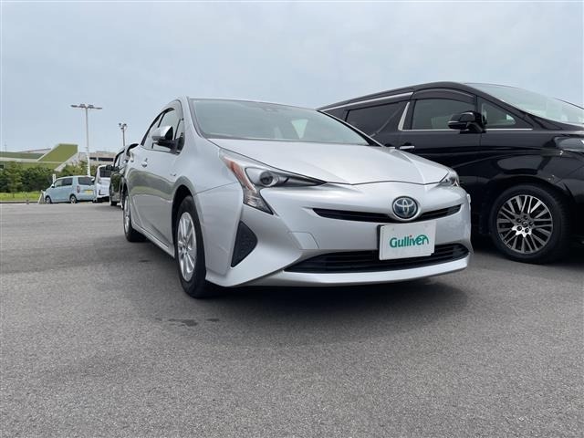 Toyota PRIUS 2017 7637393-0