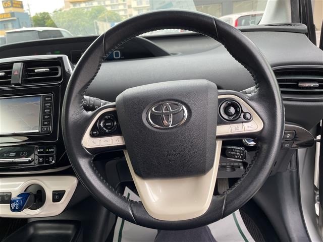 Toyota PRIUS 2017 7637393-16
