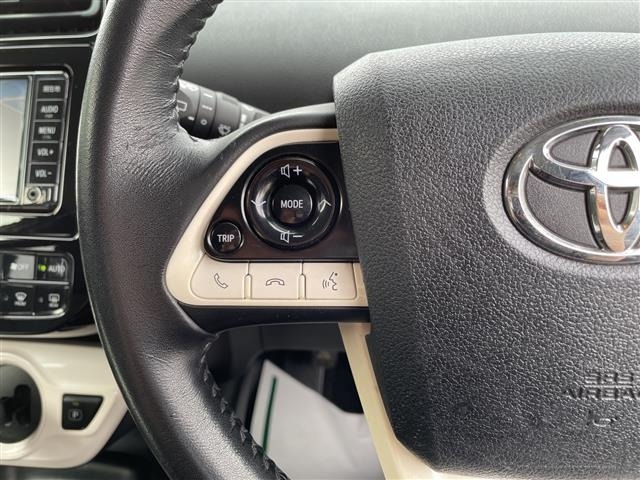 Toyota PRIUS 2017 7637393-18