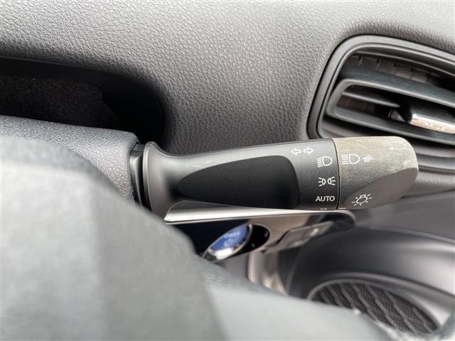 Toyota PRIUS 2017 7637393-3