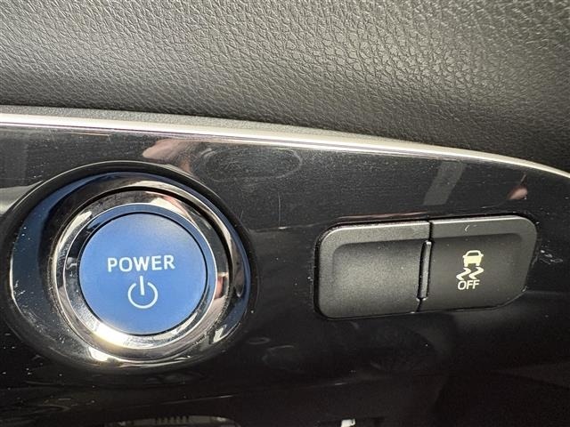 Toyota PRIUS 2017 7637410-8