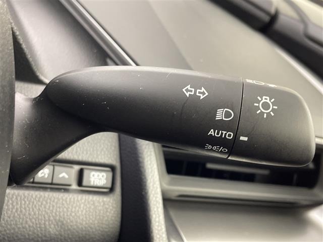 Toyota PRIUS 2023 7637412-12