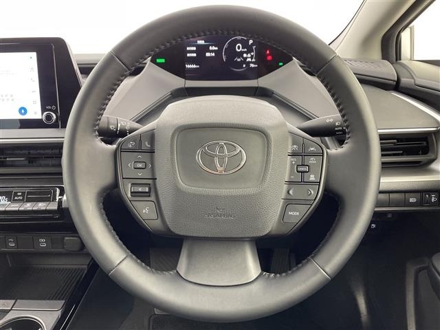 Toyota PRIUS 2023 7637412-7