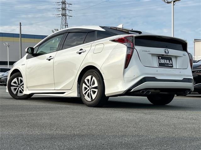 Toyota PRIUS 2018 7637447-1