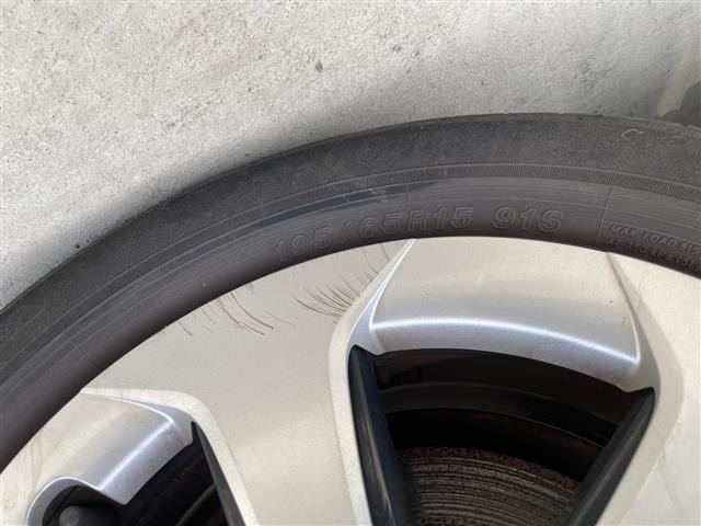 Toyota PRIUS 2013 7637448-4
