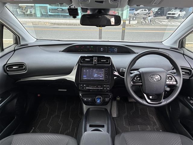Toyota PRIUS 2021 7637461-14