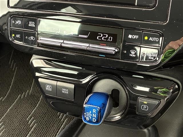 Toyota PRIUS 2021 7637461-8